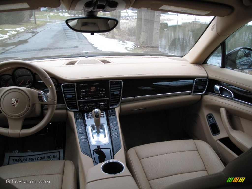 2011 Porsche Panamera 4 Luxor Beige Dashboard Photo #78333532