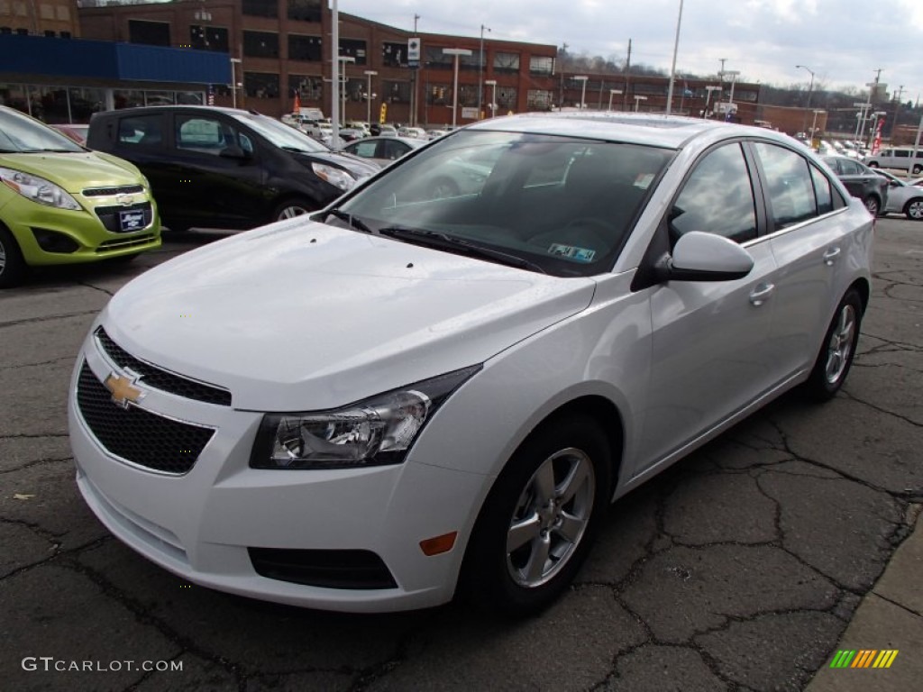 2013 Cruze LT - Summit White / Jet Black/Sport Red photo #4