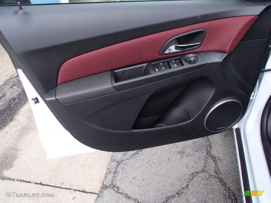 2013 Cruze LT - Summit White / Jet Black/Sport Red photo #12