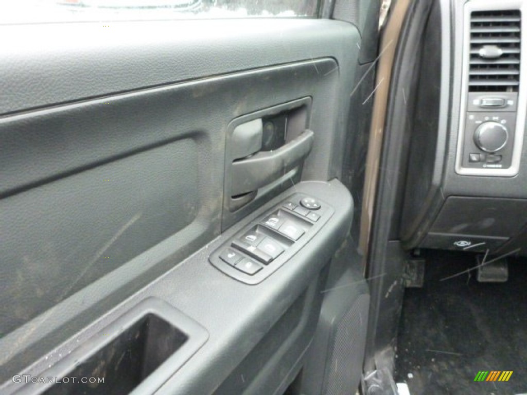 2013 2500 Tradesman Crew Cab 4x4 - Prairie Pearl / Black/Diesel Gray photo #15