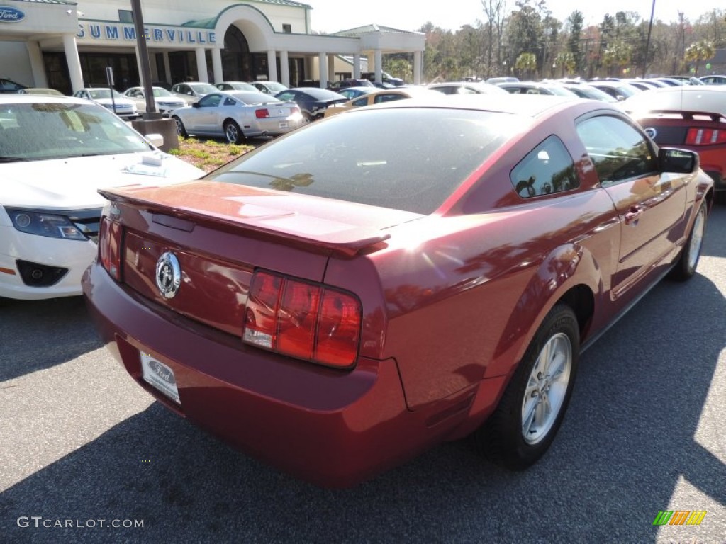 2007 Mustang V6 Deluxe Coupe - Redfire Metallic / Dark Charcoal photo #10
