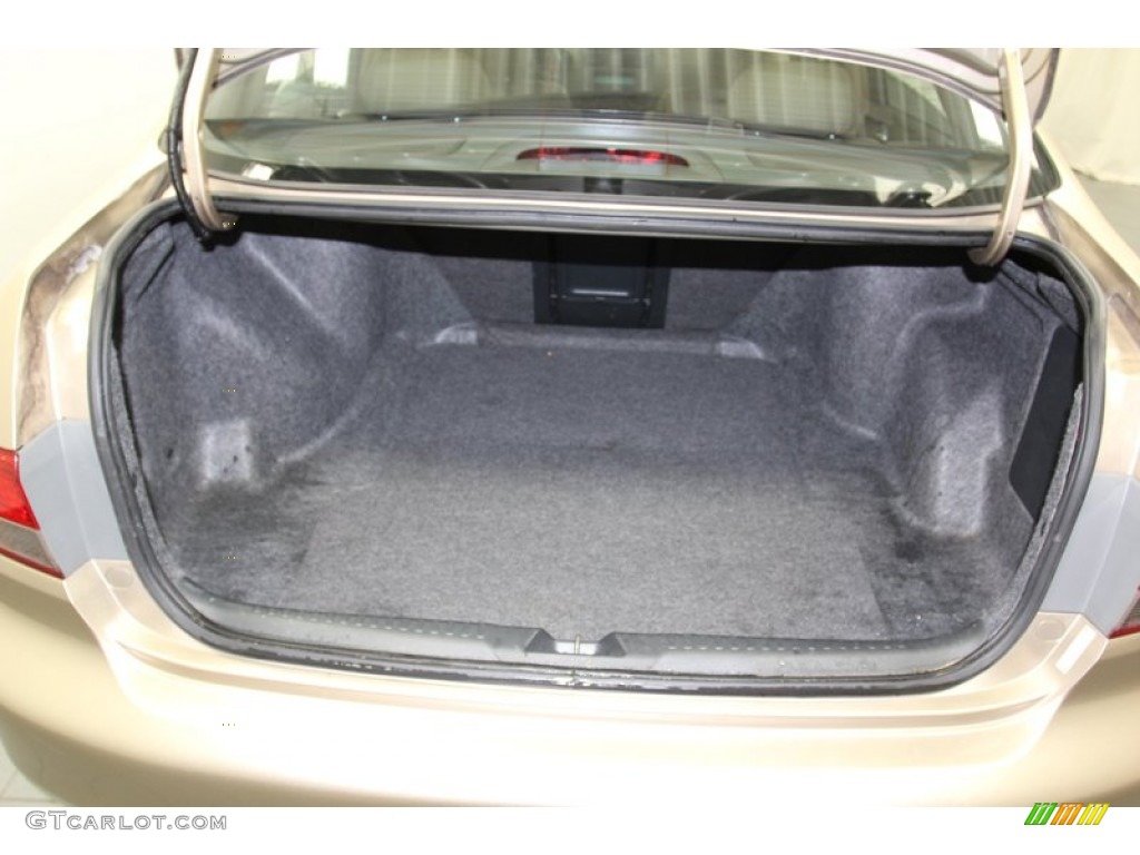 2004 Honda Accord EX Sedan Trunk Photo #78334695