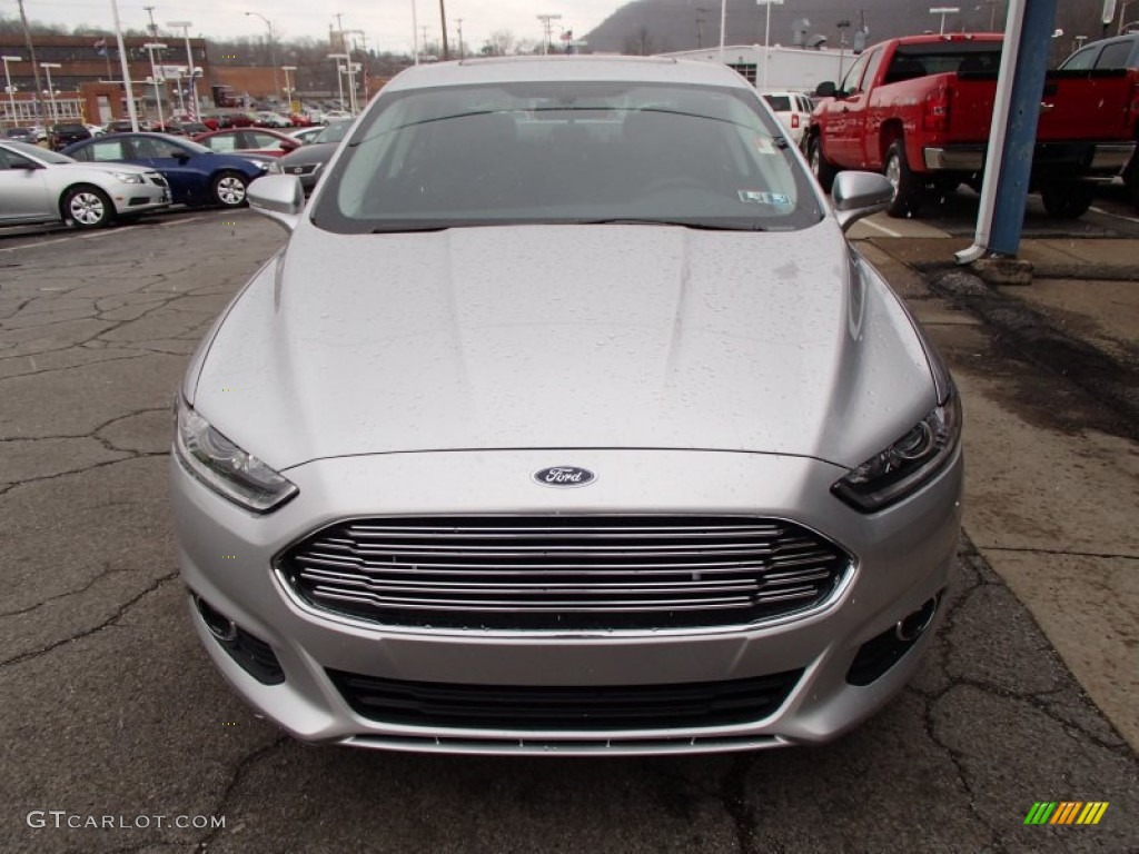 2013 Fusion Hybrid SE - Ingot Silver Metallic / SE Appearance Package Charcoal Black/Red Stitching photo #3