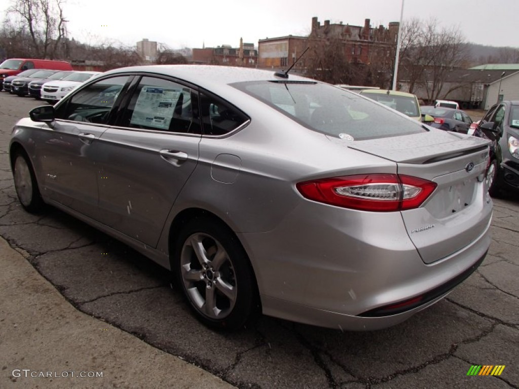 2013 Fusion Hybrid SE - Ingot Silver Metallic / SE Appearance Package Charcoal Black/Red Stitching photo #6