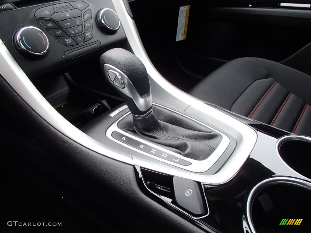 2013 Fusion Hybrid SE - Ingot Silver Metallic / SE Appearance Package Charcoal Black/Red Stitching photo #17