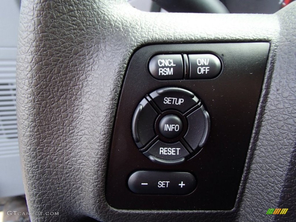 2013 Ford F250 Super Duty XLT Regular Cab 4x4 Controls Photo #78337161