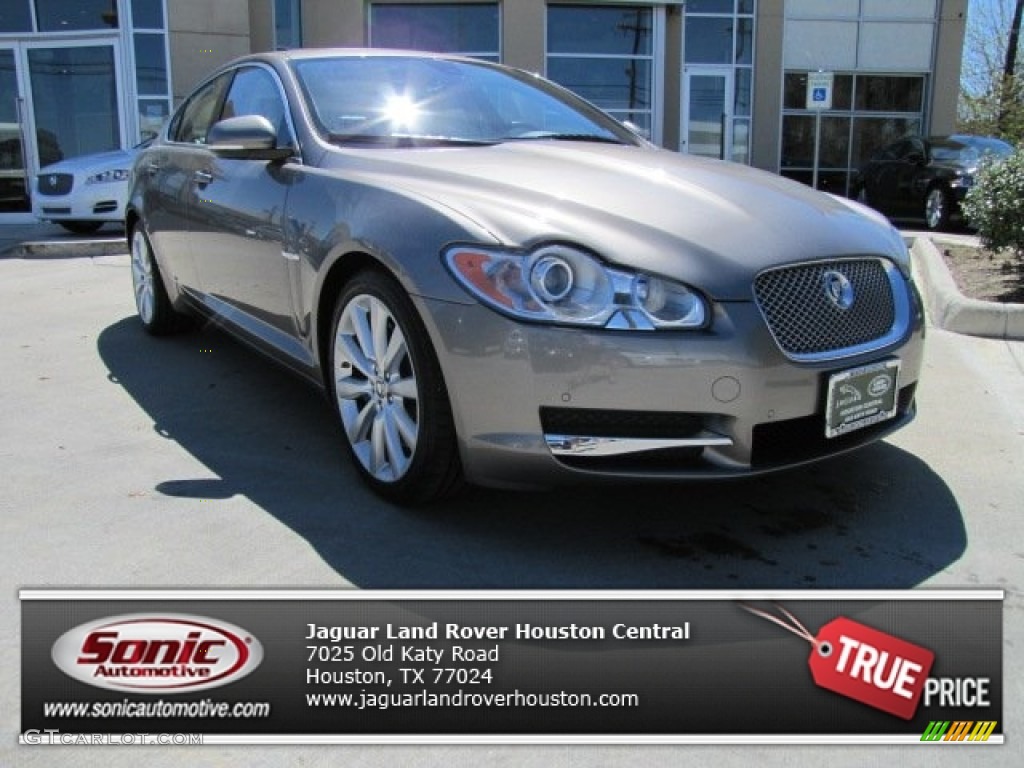 Vapour Grey Metallic Jaguar XF