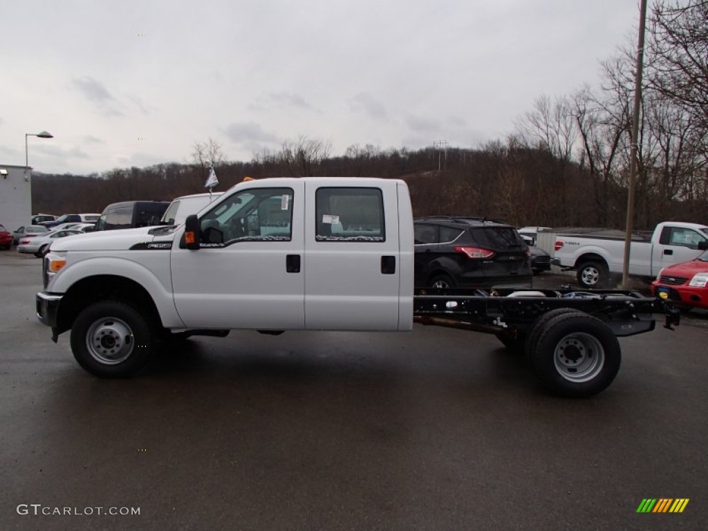 Oxford White 2013 Ford F350 Super Duty XL Crew Cab 4x4 Dually Chassis Exterior Photo #78337737