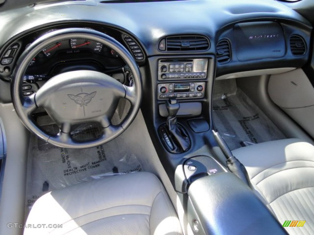 2003 Chevrolet Corvette Coupe Light Gray Dashboard Photo #78338166