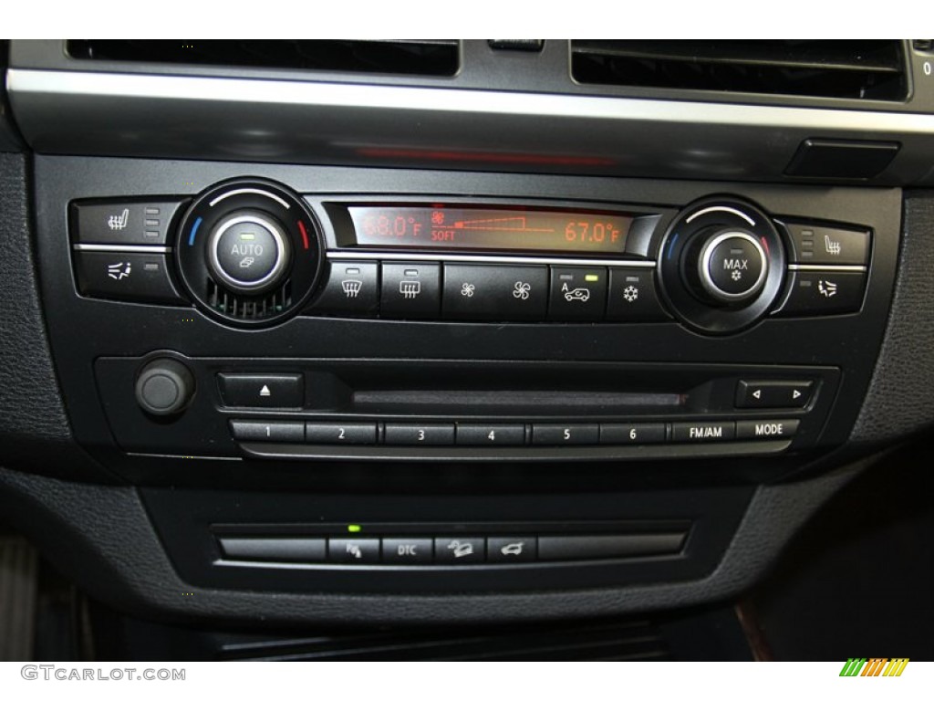 2009 BMW X5 xDrive48i Controls Photo #78339156