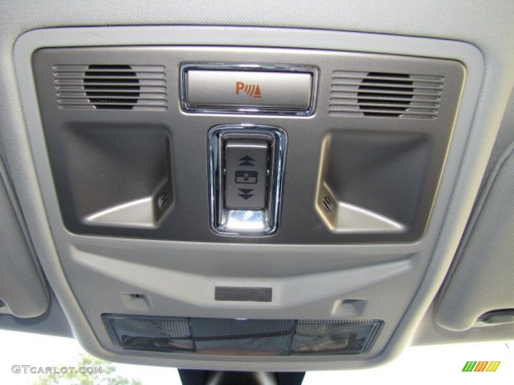 2010 Jaguar XF Sport Sedan Controls Photo #78339478