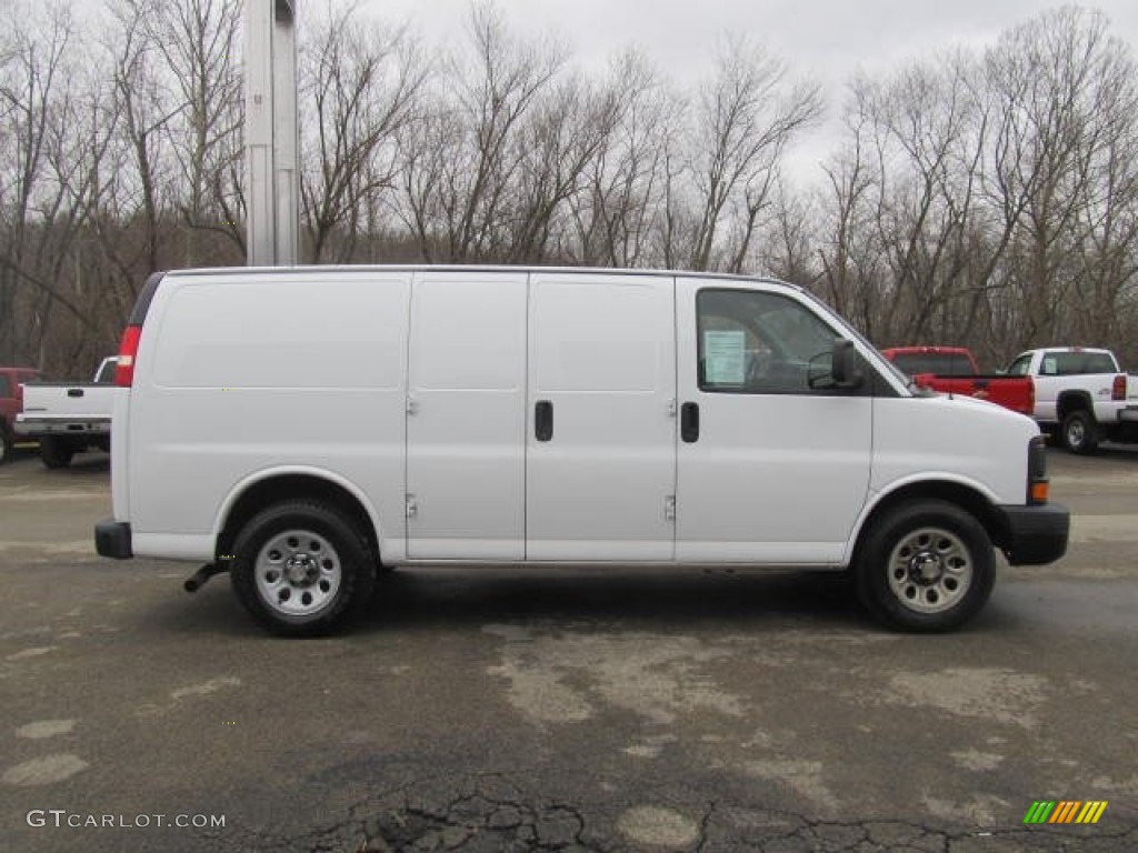 Summit White 2009 Chevrolet Express 1500 Cargo Van Exterior Photo #78341148