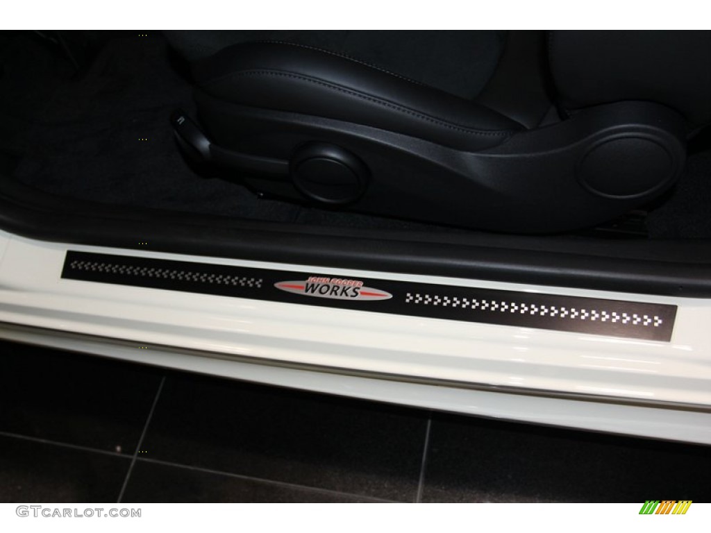 2013 Cooper S Hardtop - Pepper White / Recaro Sport Black/Dinamica photo #24