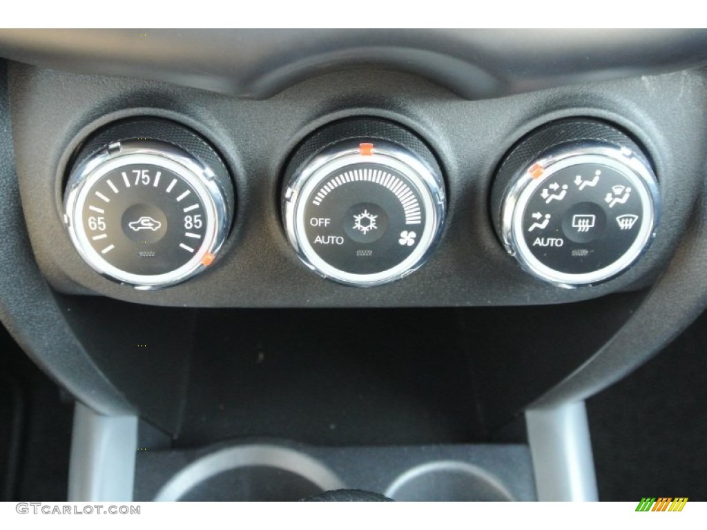 2012 Mitsubishi Outlander Sport SE Controls Photo #78346262