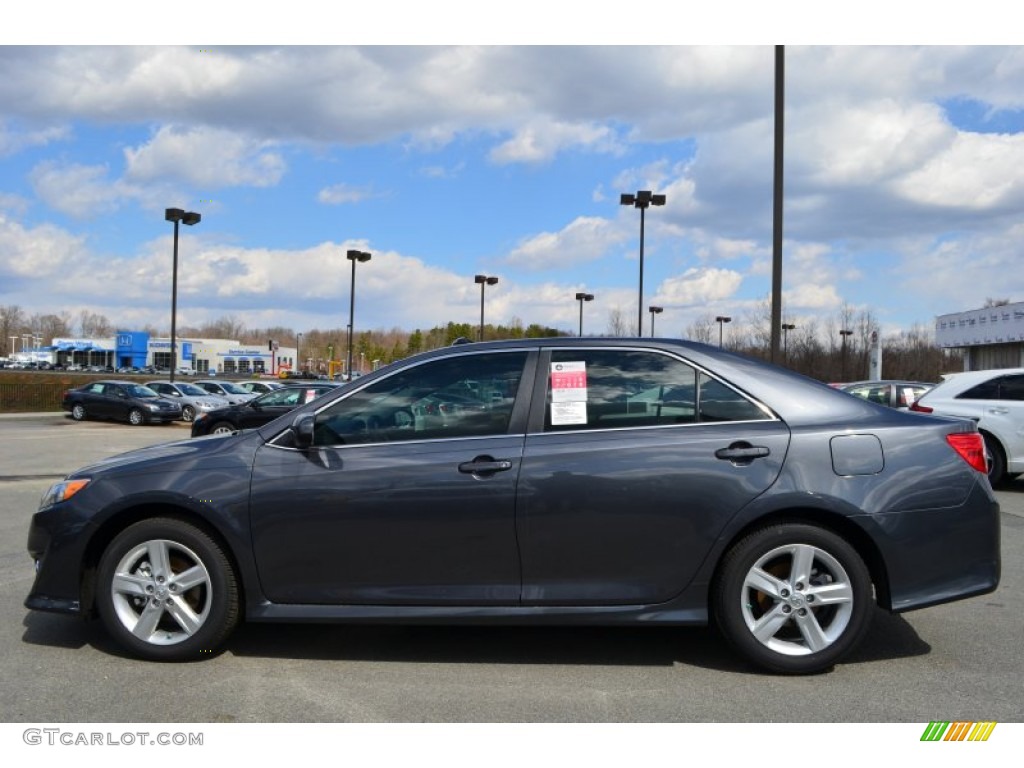 Magnetic Gray Metallic 2013 Toyota Camry SE Exterior Photo #78350811