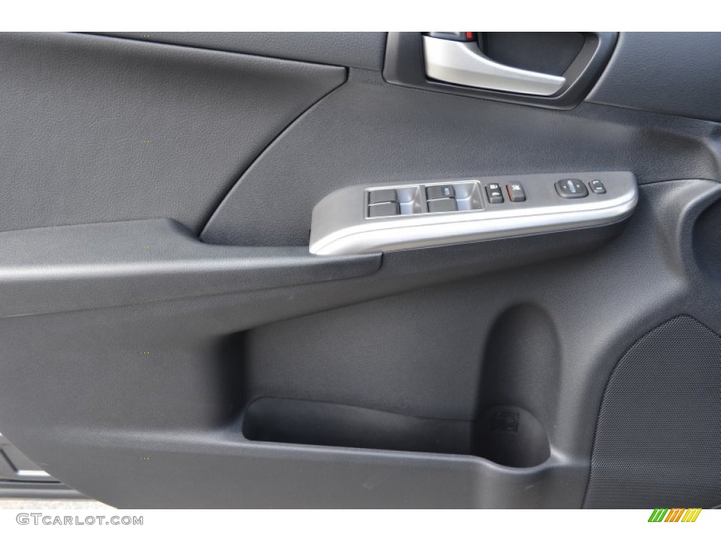 2013 Toyota Camry SE Black Door Panel Photo #78350946