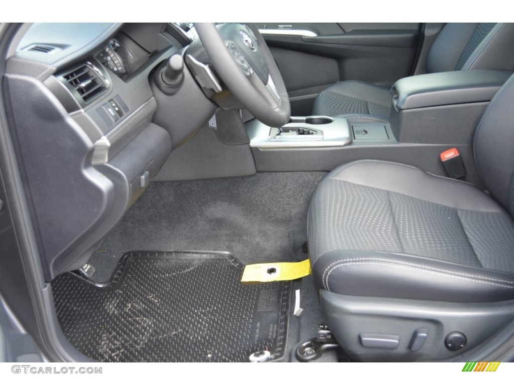 2013 Camry SE - Magnetic Gray Metallic / Black photo #10