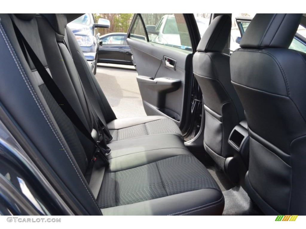 2013 Camry SE - Magnetic Gray Metallic / Black photo #14