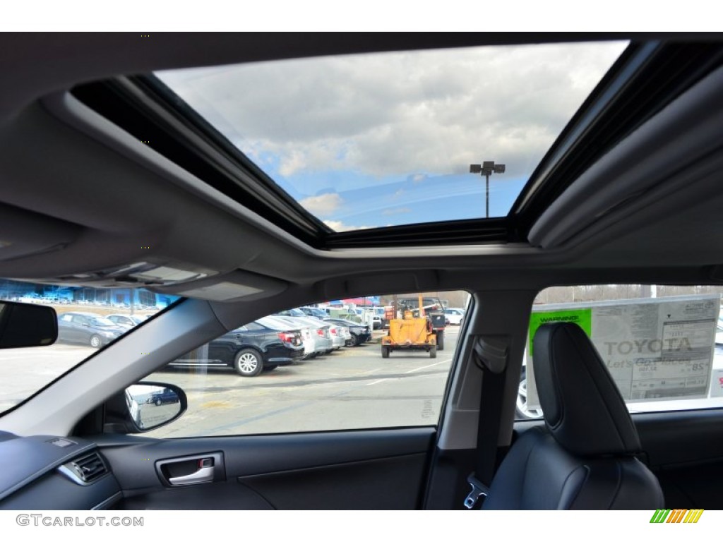 2013 Camry SE - Magnetic Gray Metallic / Black photo #23