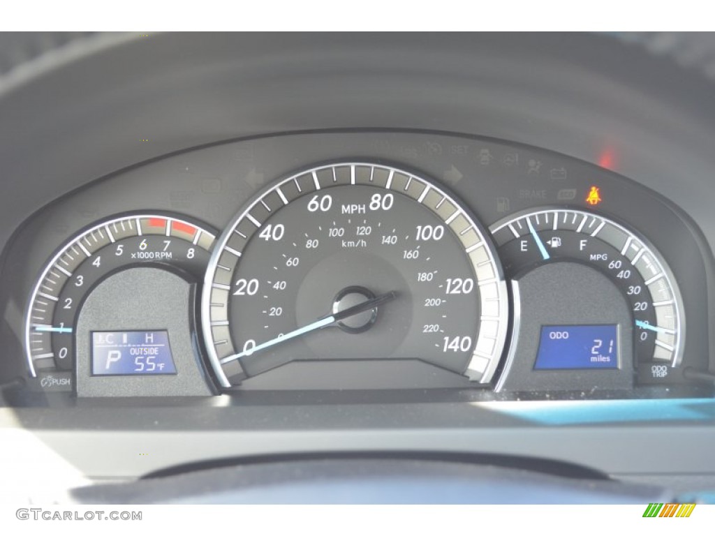 2013 Toyota Camry SE Gauges Photo #78351340