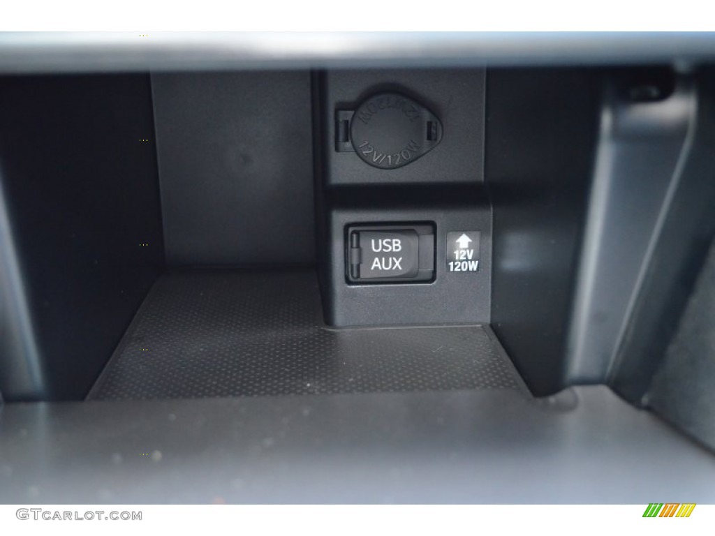 2013 Camry SE - Magnetic Gray Metallic / Black photo #30