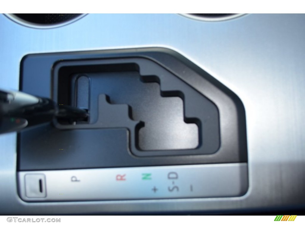 2013 Camry SE - Magnetic Gray Metallic / Black photo #31