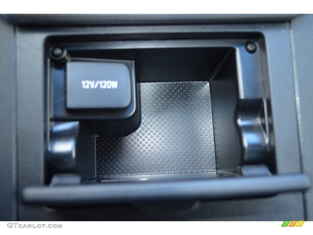 2013 Camry SE - Magnetic Gray Metallic / Black photo #33