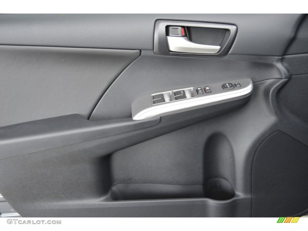 2013 Camry SE - Magnetic Gray Metallic / Black photo #8