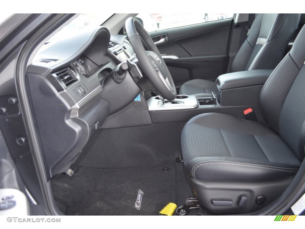 2013 Camry SE - Magnetic Gray Metallic / Black photo #10