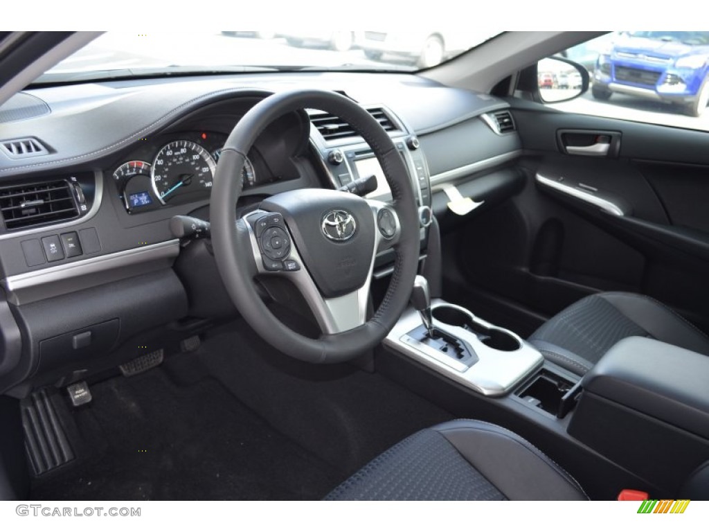 2013 Camry SE - Magnetic Gray Metallic / Black photo #11