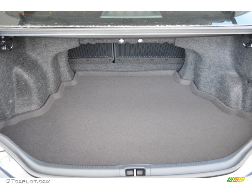 2013 Camry SE - Magnetic Gray Metallic / Black photo #13