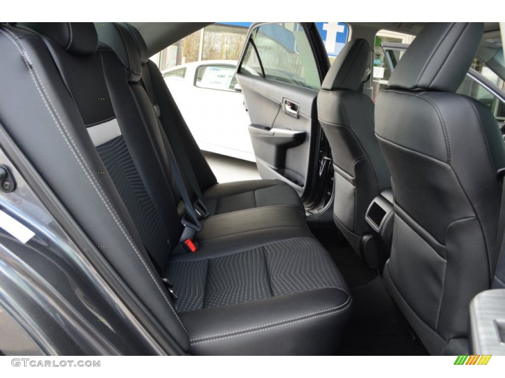 2013 Camry SE - Magnetic Gray Metallic / Black photo #14