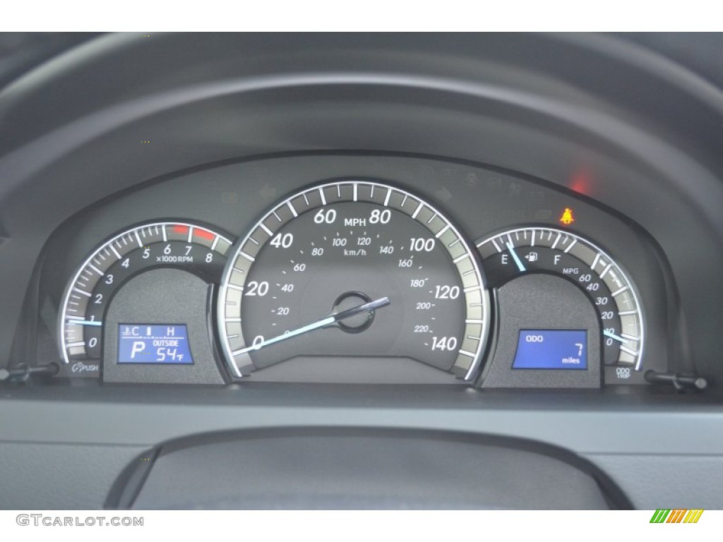 2013 Camry SE - Magnetic Gray Metallic / Black photo #27