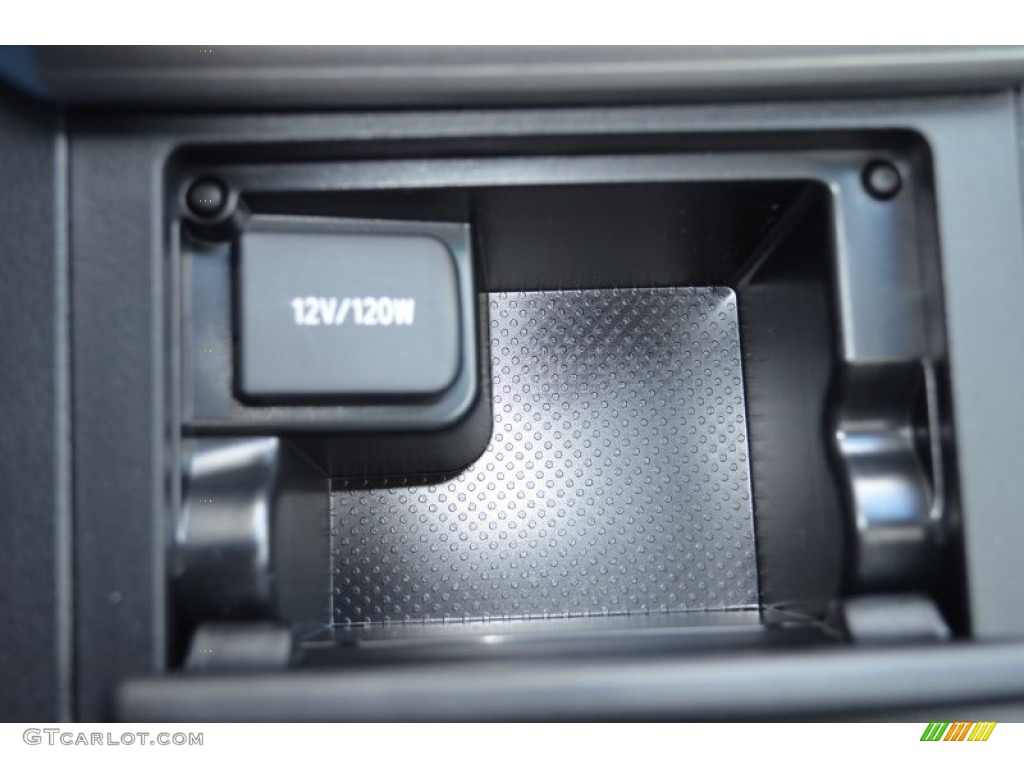 2013 Camry SE - Magnetic Gray Metallic / Black photo #35