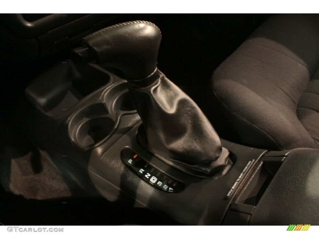 2003 Chevrolet Blazer LS Transmission Photos