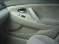 Black - Camry LE Photo No. 20