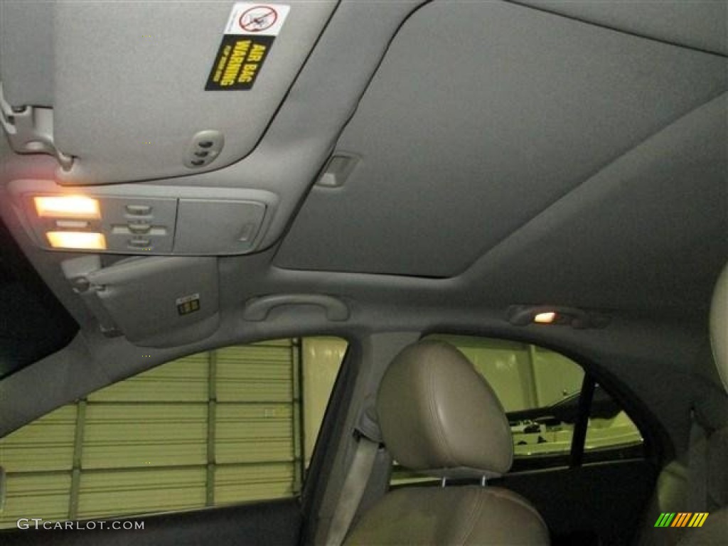 2005 LS V8 - Ceramic White Pearlescent / Camel photo #16