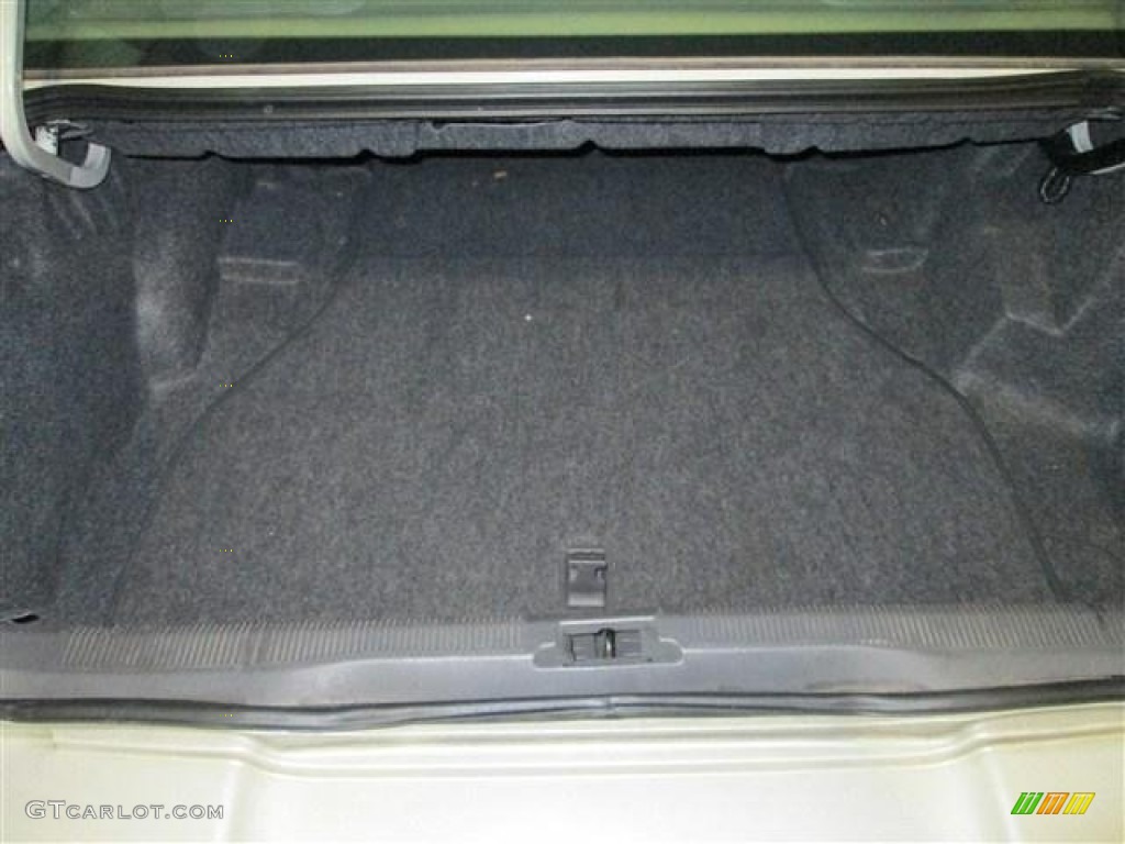 2005 Lincoln LS V8 Trunk Photo #78354576