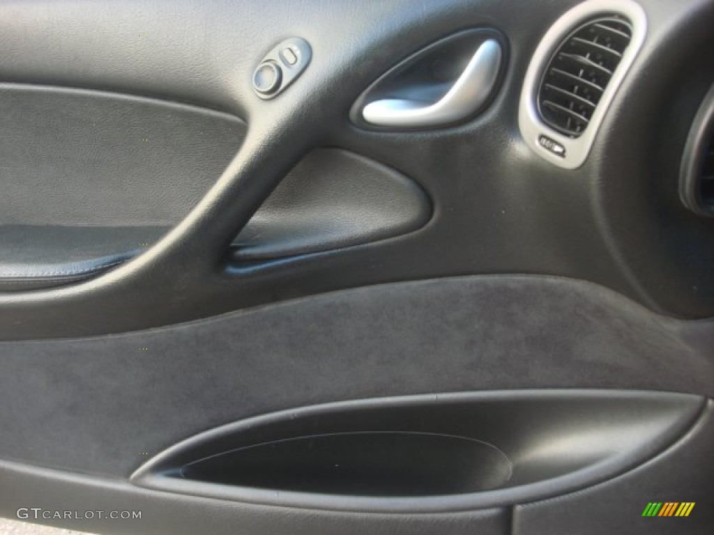 2004 Pontiac GTO Coupe Door Panel Photos