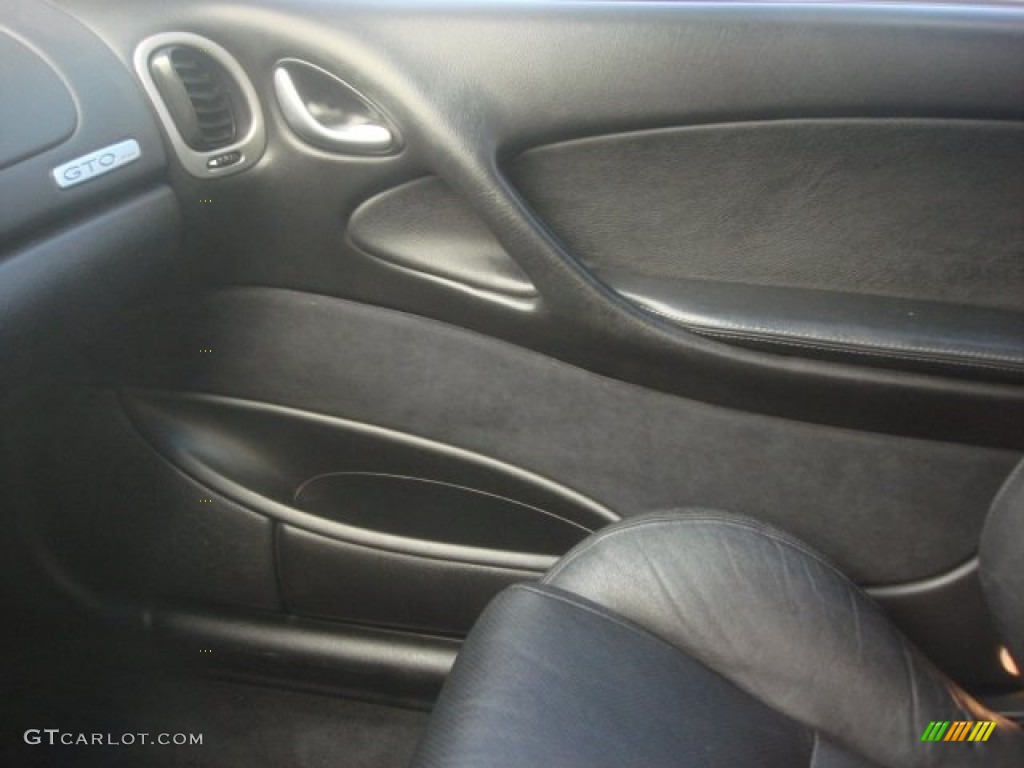 2004 GTO Coupe - Impulse Blue Metallic / Black photo #20
