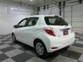 Super White - Yaris L 5 Door Photo No. 5