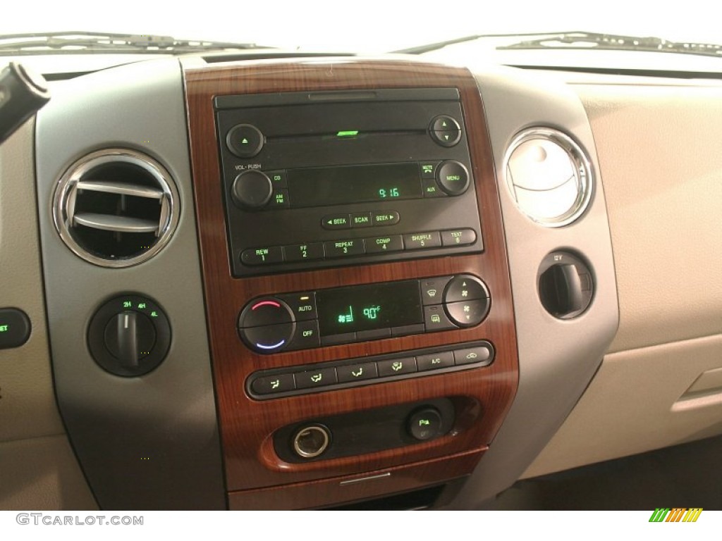 2005 Ford F150 XLT SuperCrew 4x4 Controls Photos