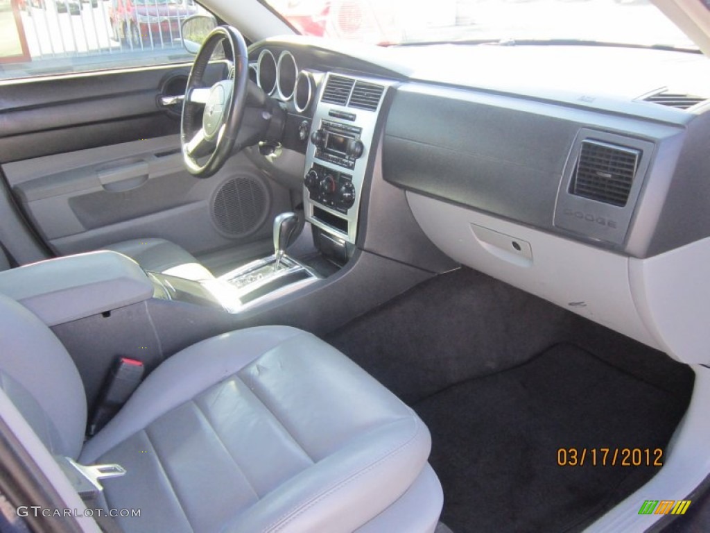 2006 Dodge Charger R/T Dashboard Photos