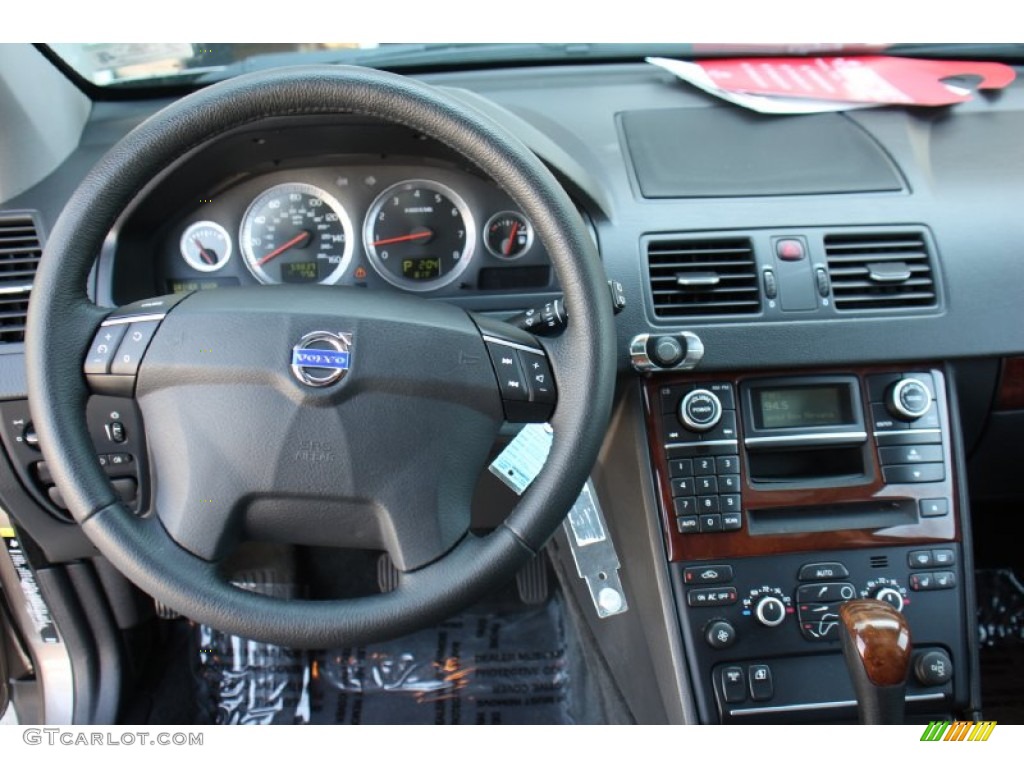 2009 Volvo XC90 V8 AWD Off Black Dashboard Photo #78361519