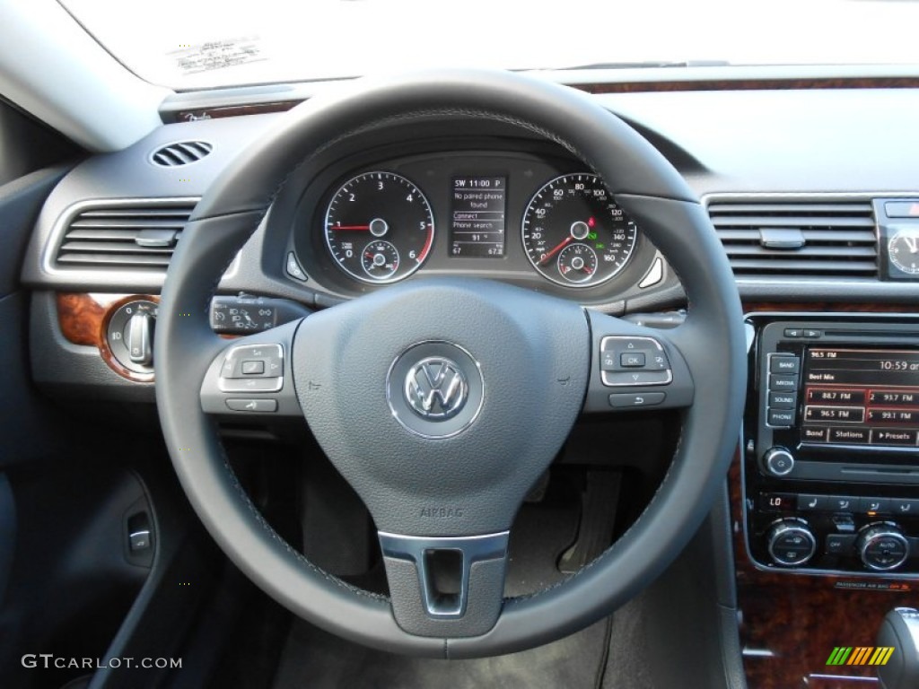 2013 Volkswagen Passat TDI SEL Titan Black Steering Wheel Photo #78362658