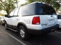 2005 Oxford White Ford Expedition XLT 4x4  photo #2