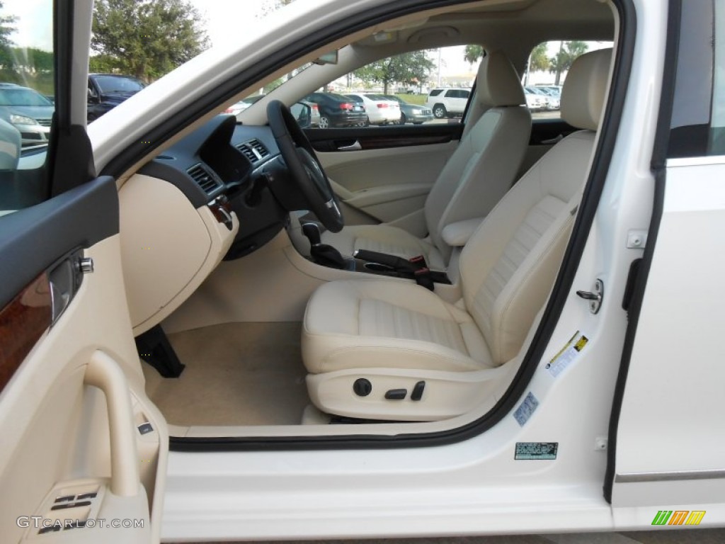 Cornsilk Beige Interior 2013 Volkswagen Passat 2.5L SEL Photo #78362910