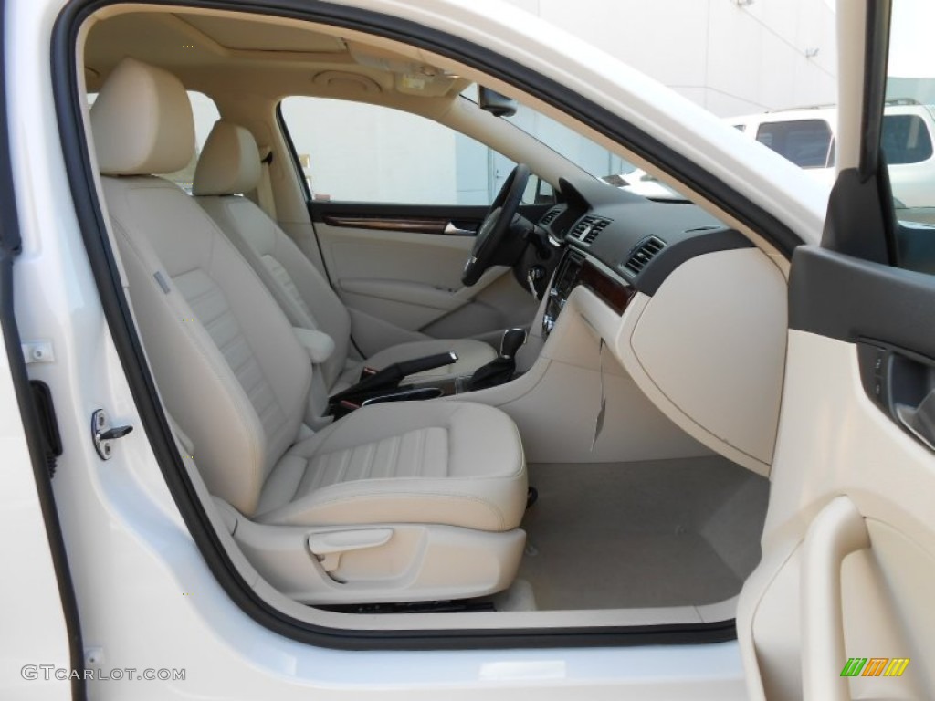 Cornsilk Beige Interior 2013 Volkswagen Passat 2.5L SEL Photo #78362938