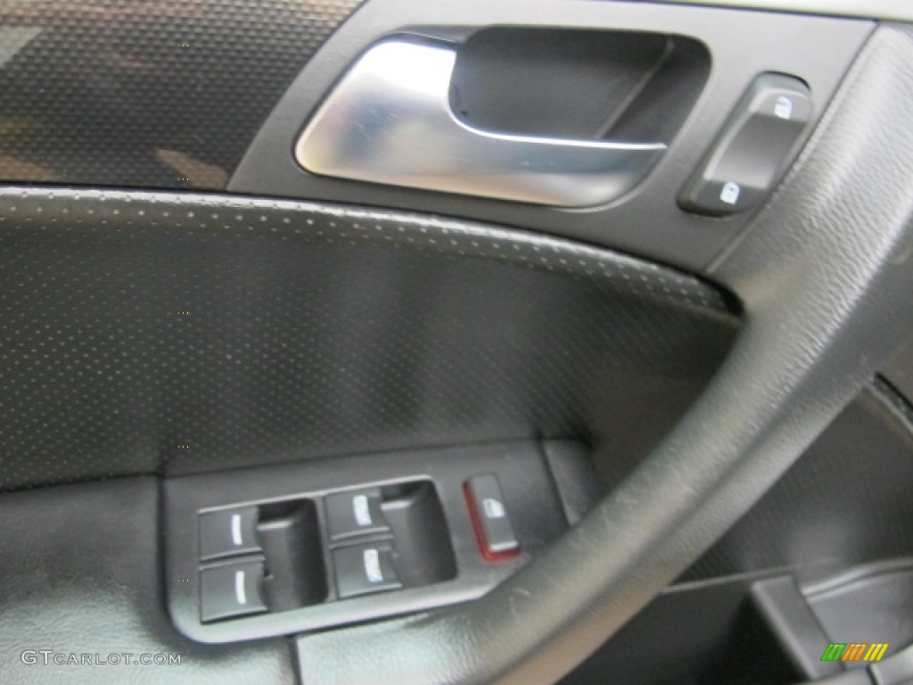 2004 Acura TL 3.2 Controls Photo #78365403