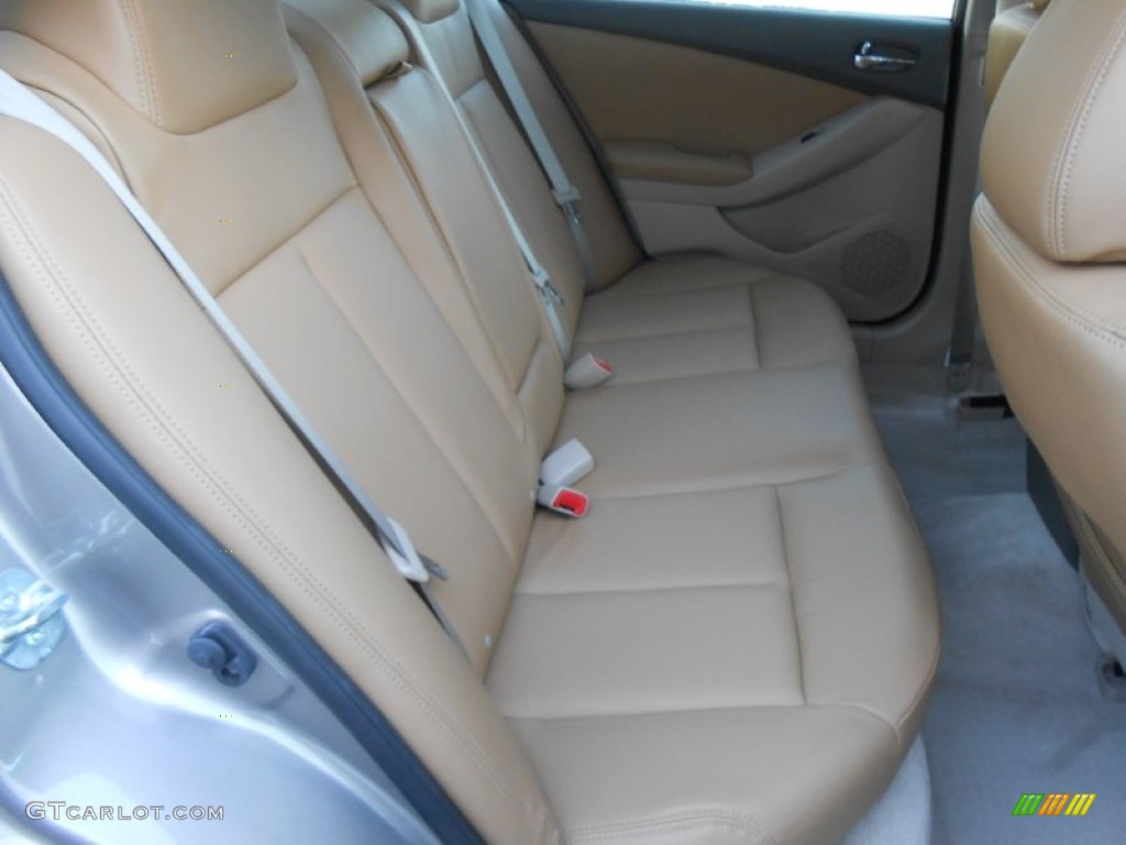 Blonde Interior 2012 Nissan Altima 2.5 S Photo #78365439